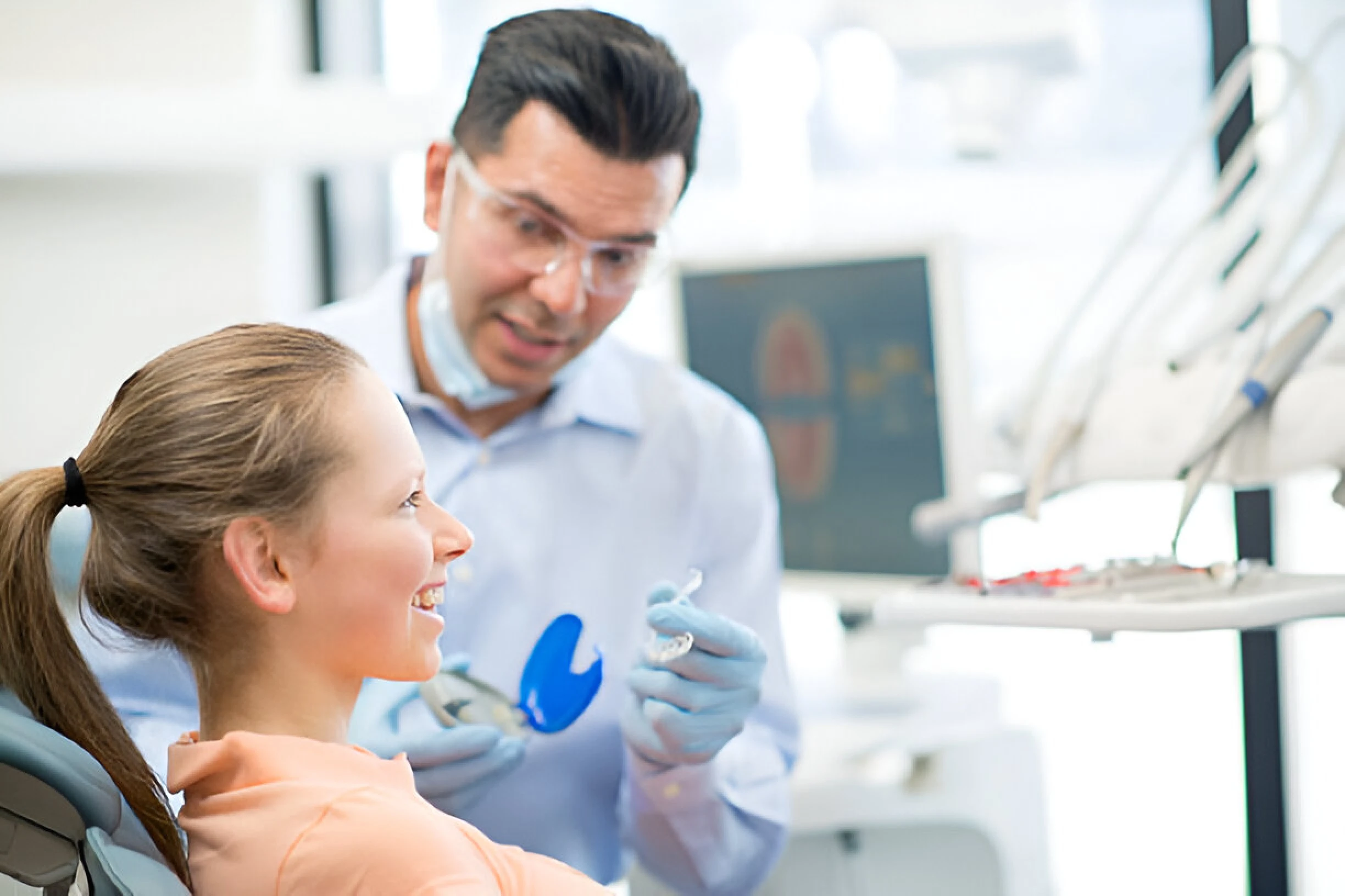 Discover Invisalign Teen, a parent's guide to clear aligners for adolescents